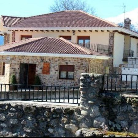 Alojamientos La Abuela Rascafria Bagian luar foto